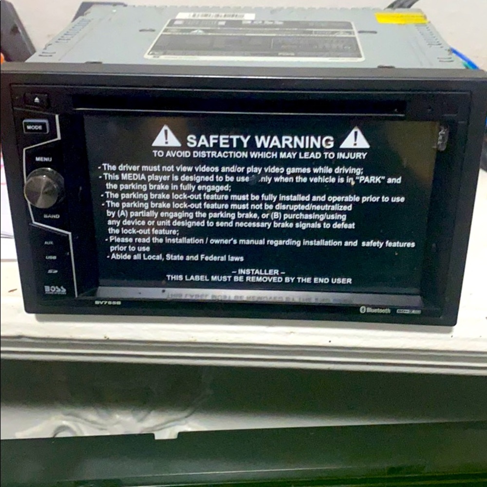 Boss touchscreen car radio